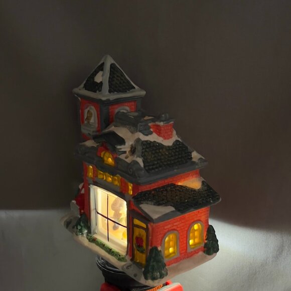 Cobblestone Corners Fire Station Ceramic Christmas Village Holiday Decor Y2K - Picture 12 of 16